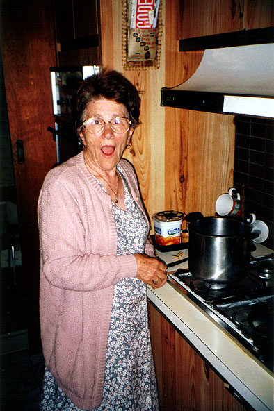 10-serafina-feb2002